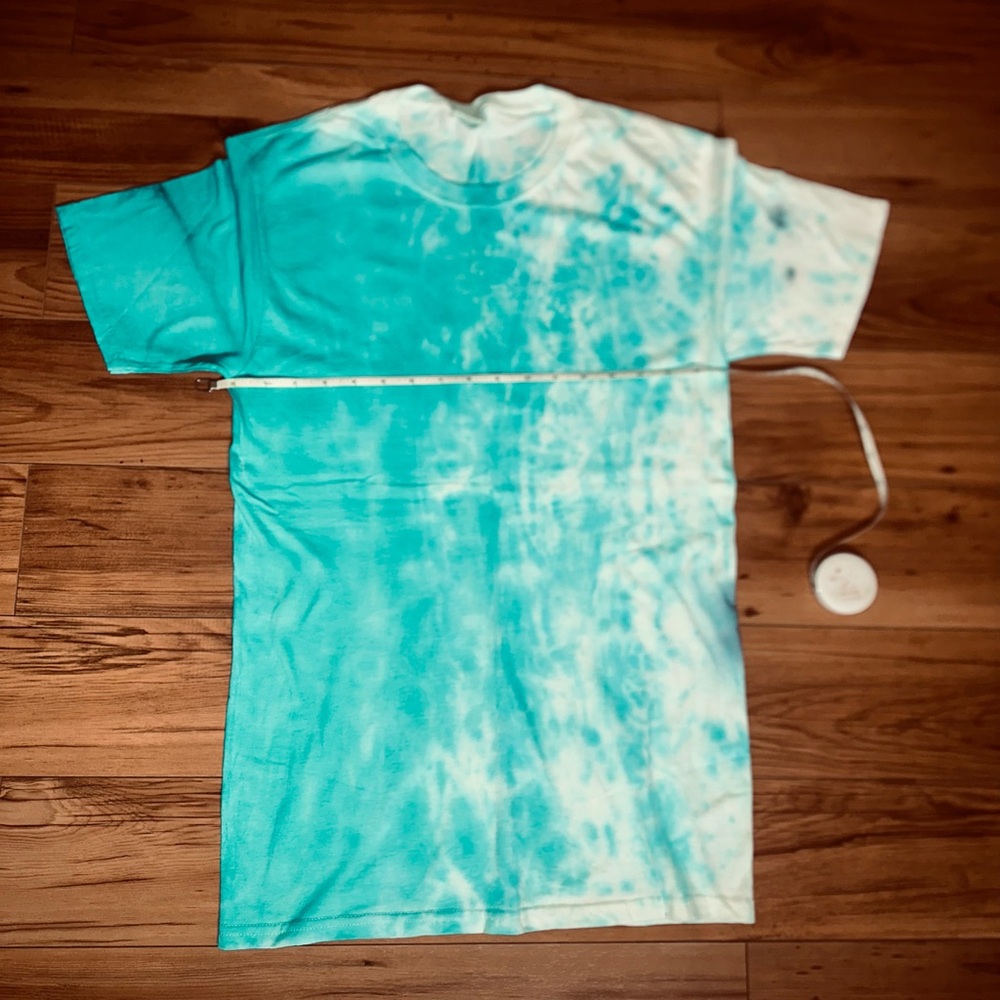 Teal tie dye Classic heavy cotton Fruit of the loom t-shirt size SMALL